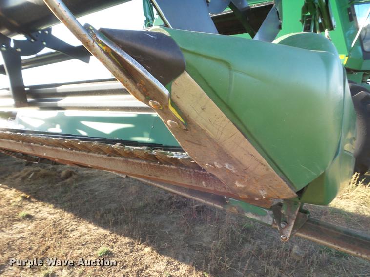image for item DA4552 2005 John Deere 936D draper head