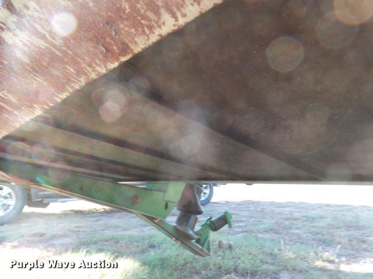 image for item DA4552 2005 John Deere 936D draper head