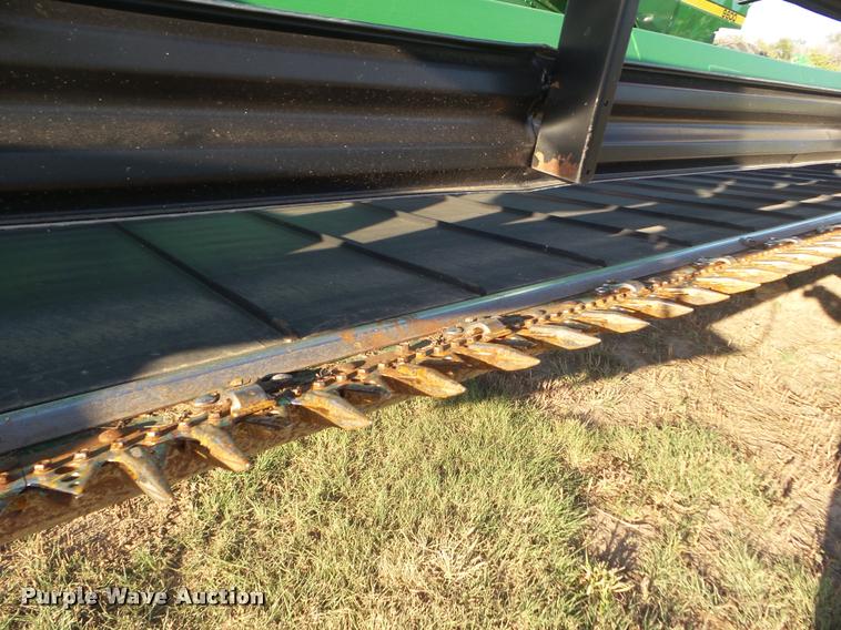 image for item DA4552 2005 John Deere 936D draper head