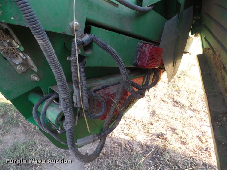 image for item DA4552 2005 John Deere 936D draper head