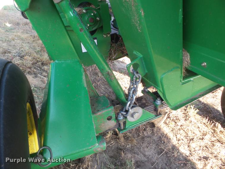 image for item DA4552 2005 John Deere 936D draper head