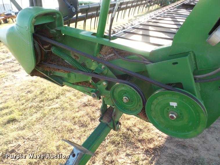 image for item DA4553 2003 John Deere 936D draper head