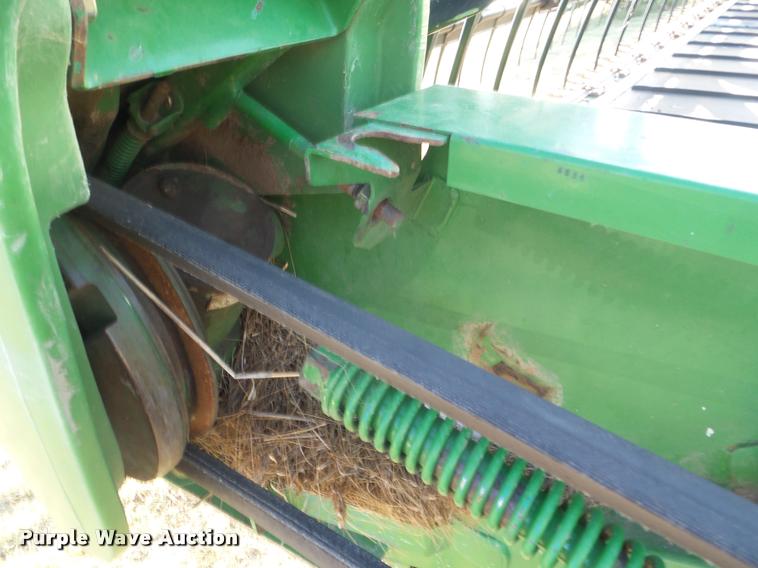 image for item DA4553 2003 John Deere 936D draper head
