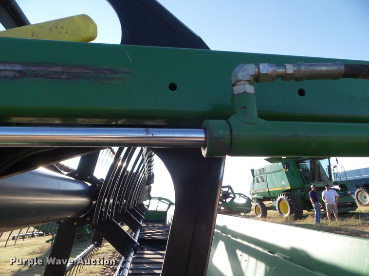 image for item DA4553 2003 John Deere 936D draper head