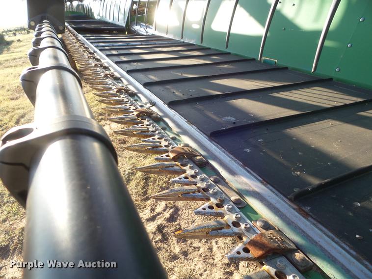 image for item DA4553 2003 John Deere 936D draper head