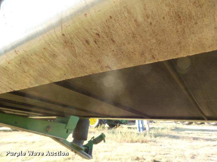 image for item DA4553 2003 John Deere 936D draper head