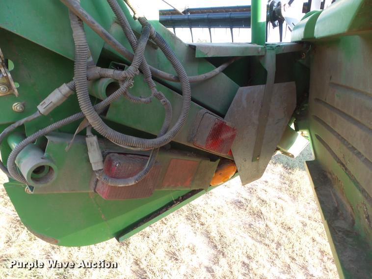 image for item DA4553 2003 John Deere 936D draper head