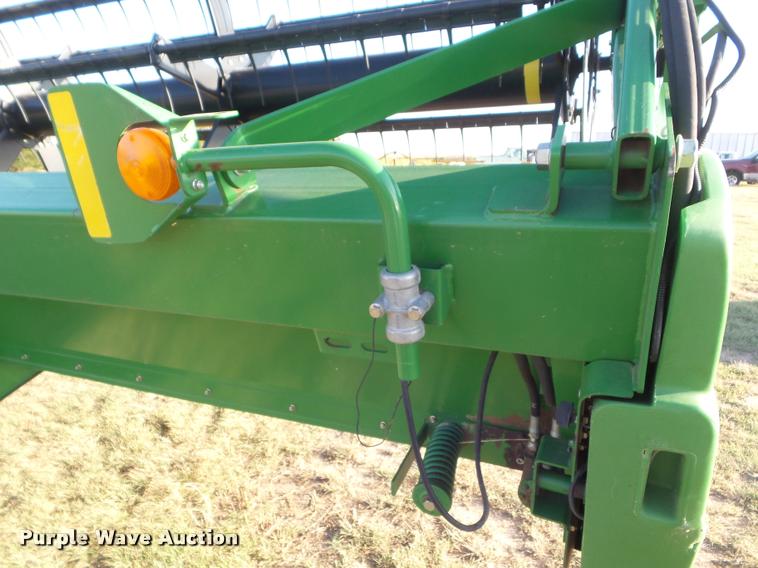 image for item DA4553 2003 John Deere 936D draper head