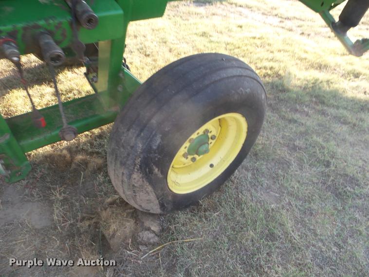 image for item DA4553 2003 John Deere 936D draper head