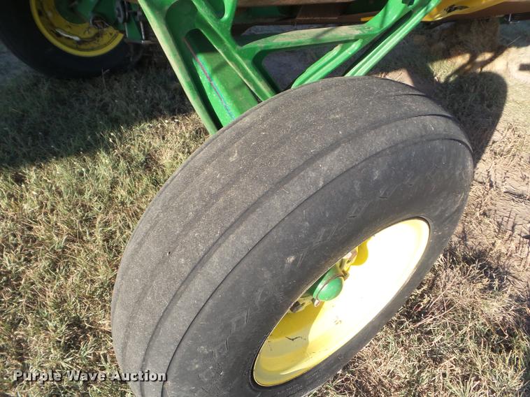 image for item DA4553 2003 John Deere 936D draper head