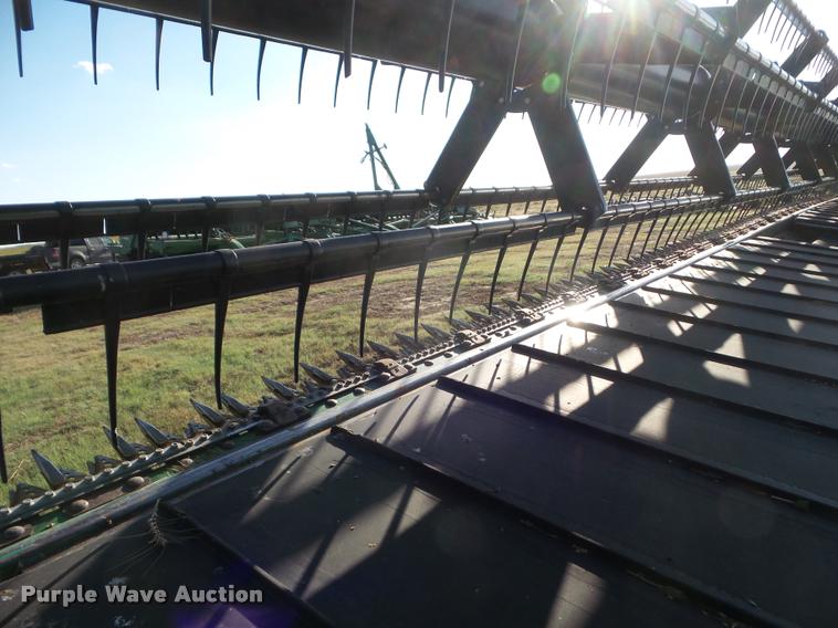 image for item DA4554 2003 John Deere 936D draper head