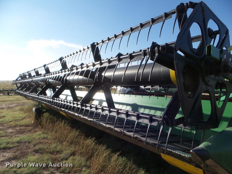 image for item DA4554 2003 John Deere 936D draper head