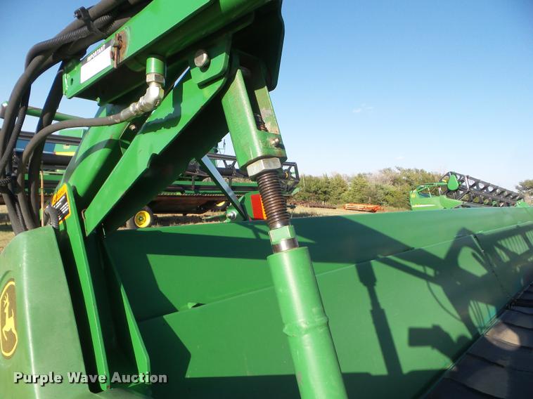 image for item DA4554 2003 John Deere 936D draper head