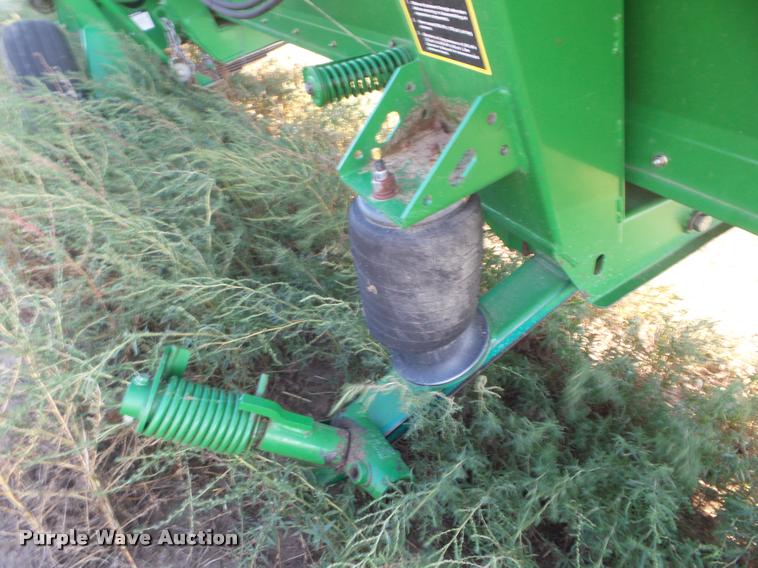 image for item DA4554 2003 John Deere 936D draper head