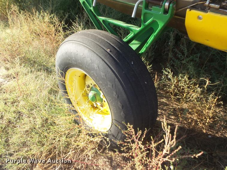 image for item DA4554 2003 John Deere 936D draper head