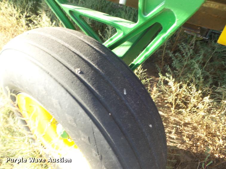 image for item DA4554 2003 John Deere 936D draper head