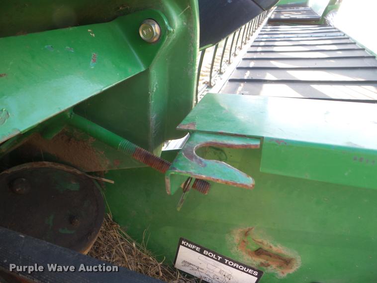 image for item DA4554 2003 John Deere 936D draper head