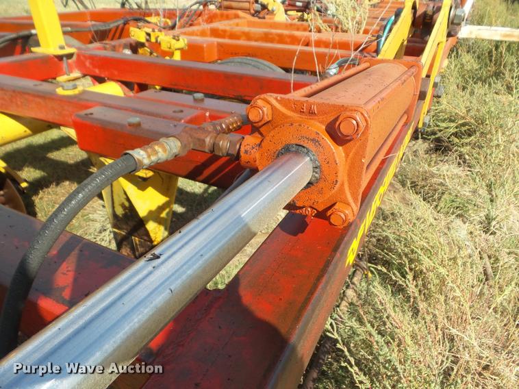 image for item DA4555 1981 Versatile Noble 9600 sweep plow