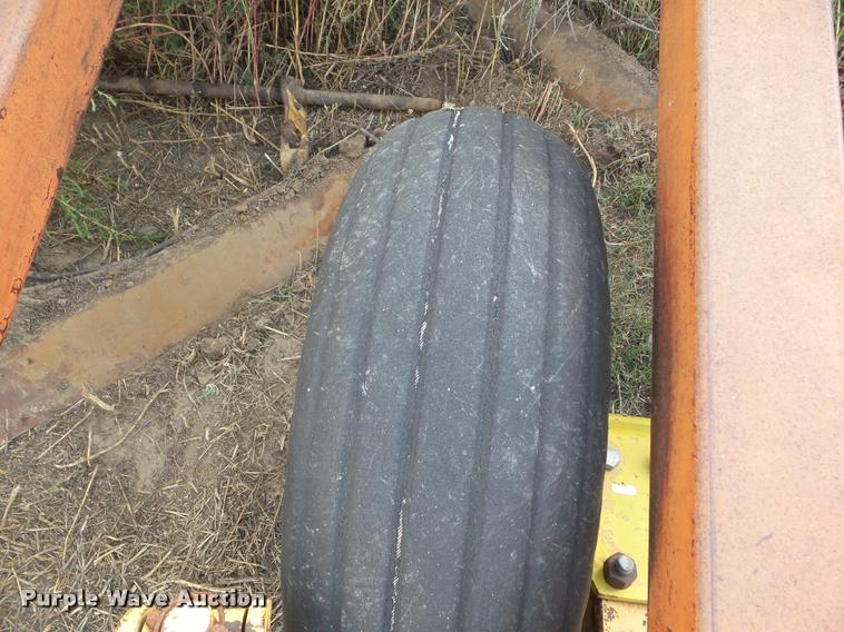 image for item DA4555 1981 Versatile Noble 9600 sweep plow