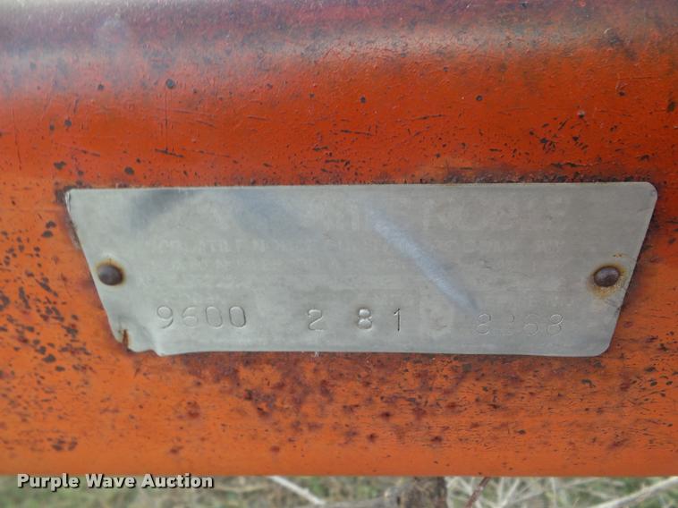 image for item DA4555 1981 Versatile Noble 9600 sweep plow