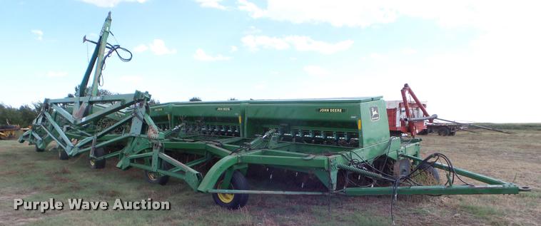 image for item DA4556 (5) John Deere 9400 grain drills