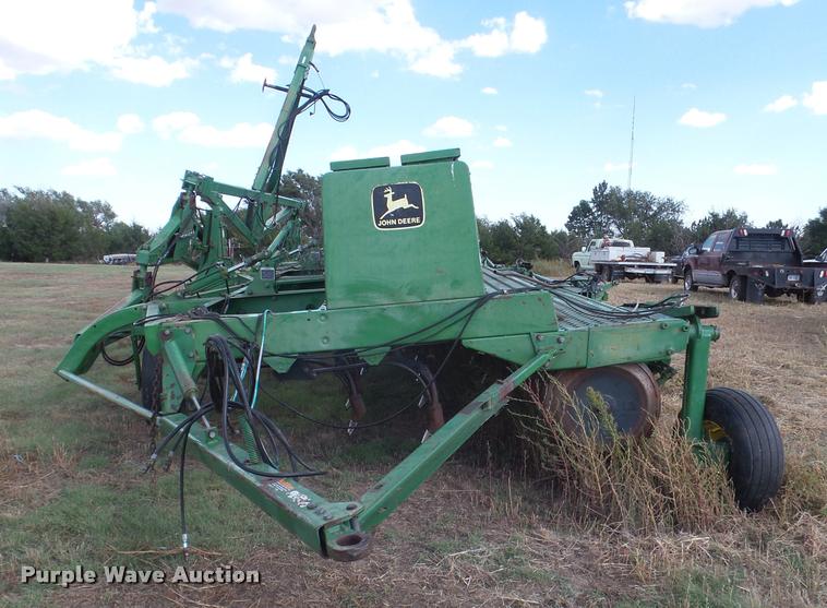 image for item DA4556 (5) John Deere 9400 grain drills