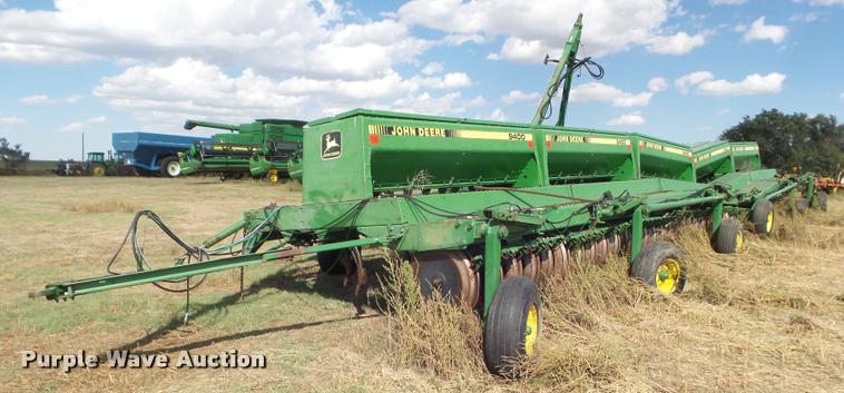 image for item DA4556 (5) John Deere 9400 grain drills