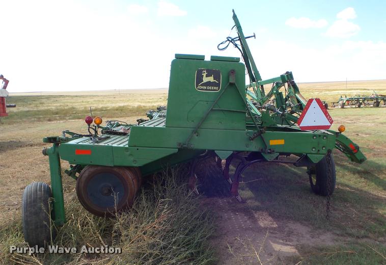 image for item DA4556 (5) John Deere 9400 grain drills
