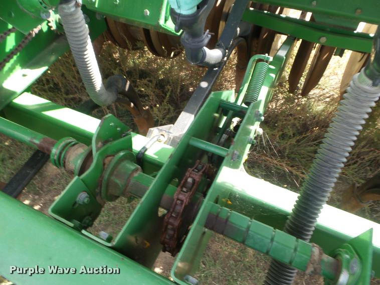 image for item DA4556 (5) John Deere 9400 grain drills