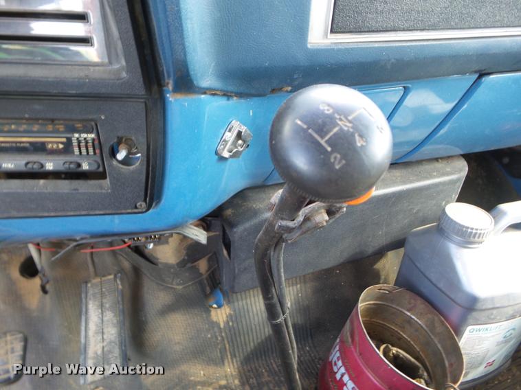 image for item DA4557 1981 Chevrolet C60 grain truck