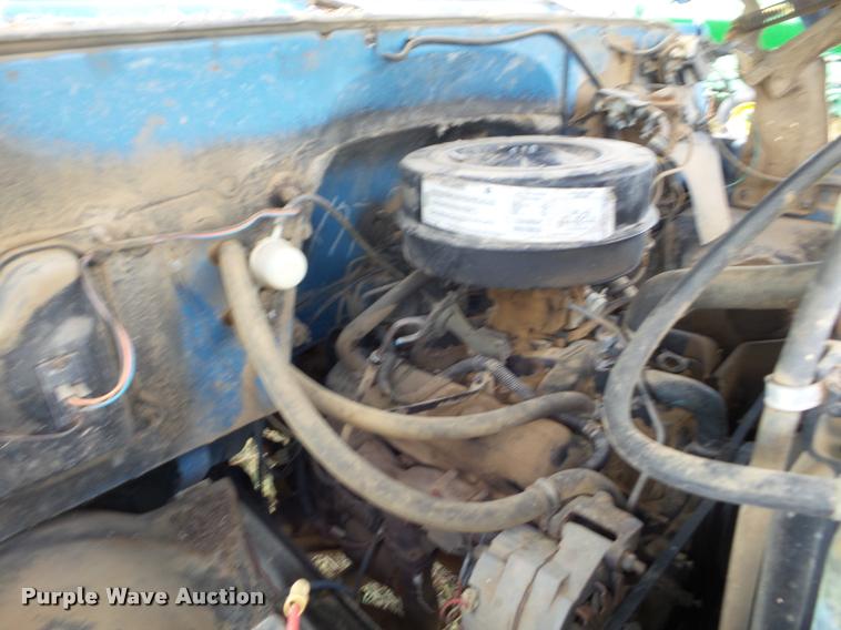 image for item DA4557 1981 Chevrolet C60 grain truck