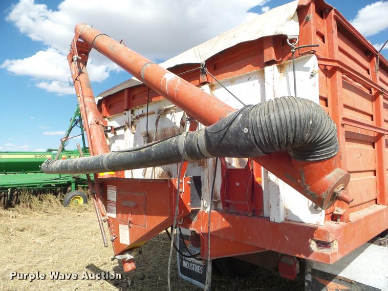 image for item DA4557 1981 Chevrolet C60 grain truck