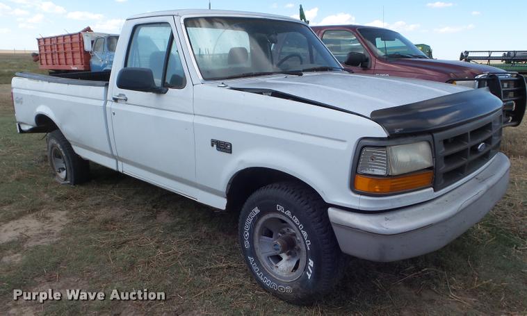 image for item DA4559 1995 Ford F150 pickup truck