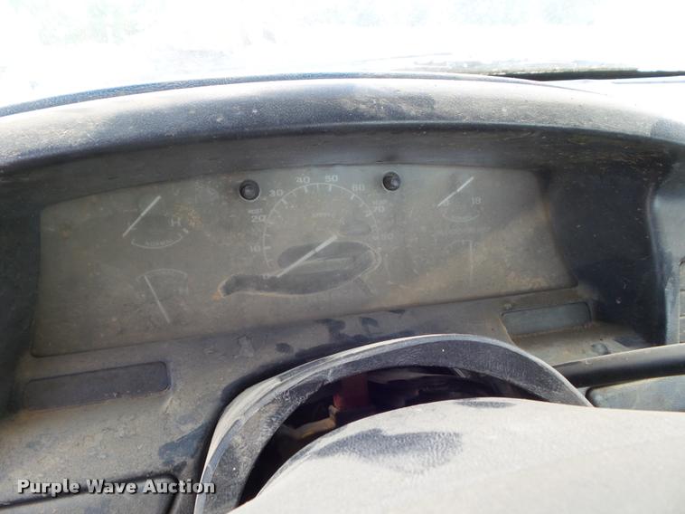 image for item DA4559 1995 Ford F150 pickup truck