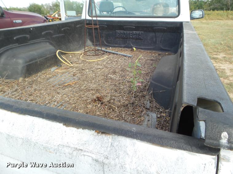 image for item DA4559 1995 Ford F150 pickup truck