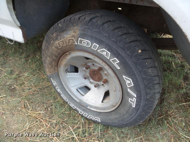 image for item DA4559 1995 Ford F150 pickup truck