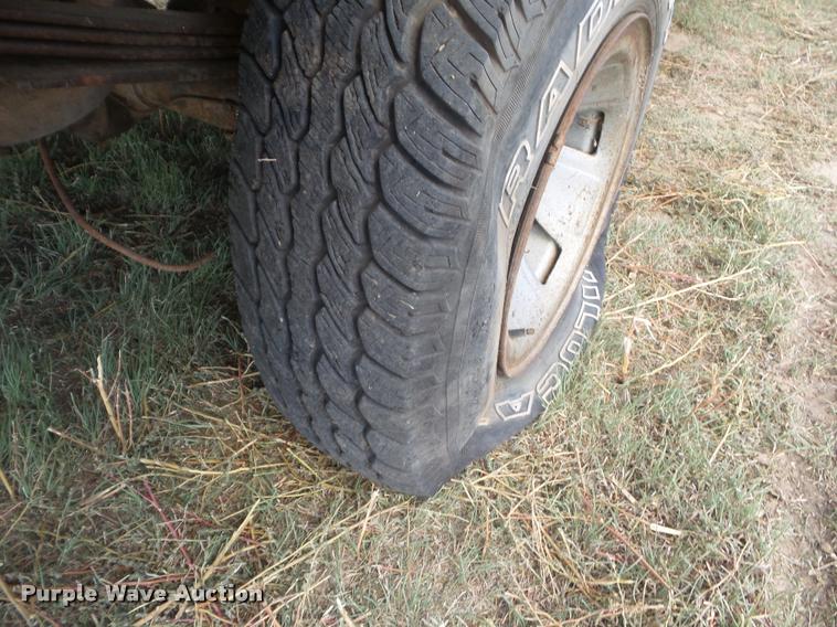 image for item DA4559 1995 Ford F150 pickup truck