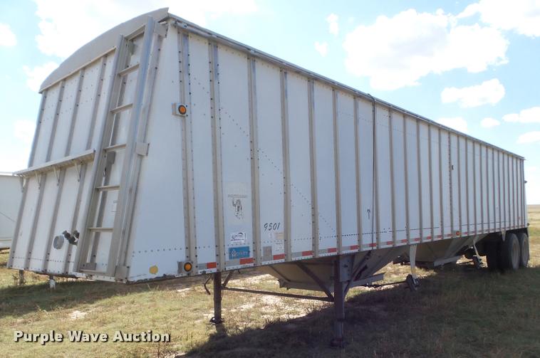 image for item DA4562 1995 Merritt double hopper grain trailer