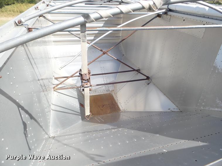 image for item DA4562 1995 Merritt double hopper grain trailer