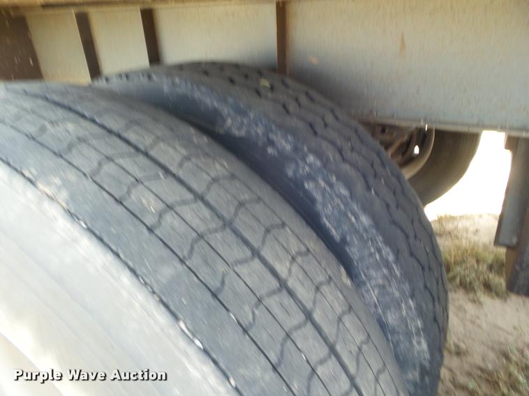 image for item DA4562 1995 Merritt double hopper grain trailer