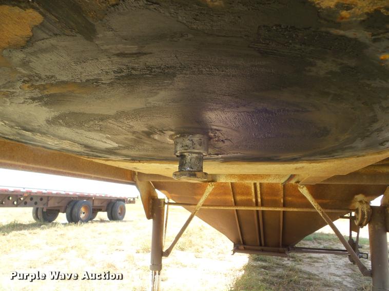 image for item DA4563 1994 Doonan double hopper grain trailer