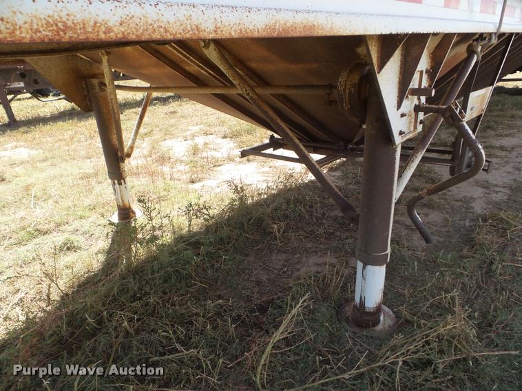 image for item DA4563 1994 Doonan double hopper grain trailer