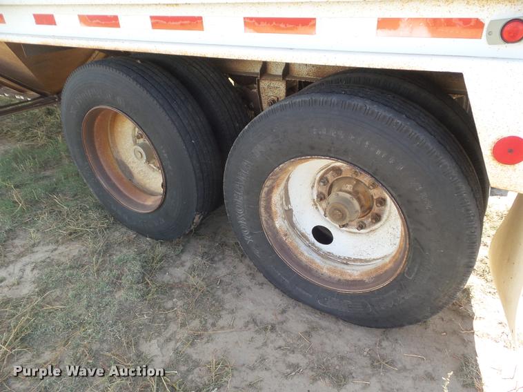 image for item DA4563 1994 Doonan double hopper grain trailer