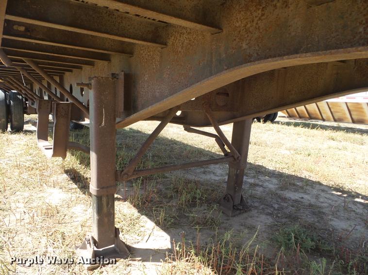 image for item DA4564 1987 Transcraft flatbed trailer