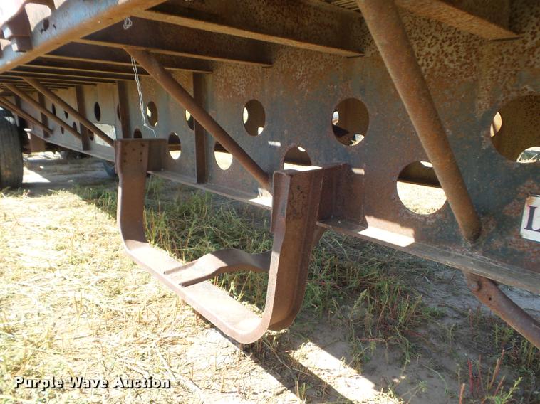 image for item DA4564 1987 Transcraft flatbed trailer