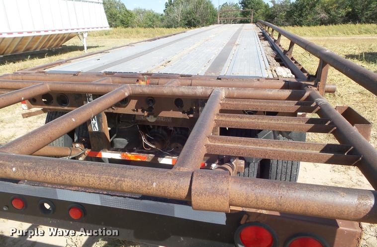 image for item DA4564 1987 Transcraft flatbed trailer