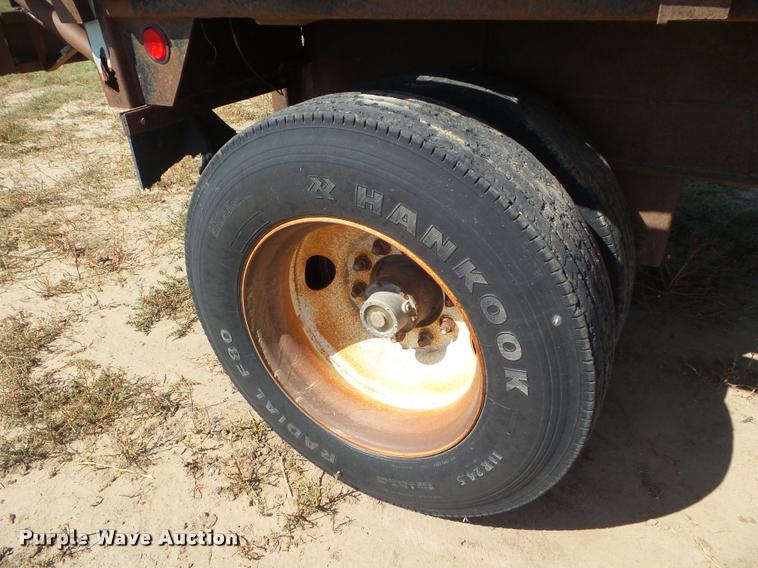 image for item DA4564 1987 Transcraft flatbed trailer