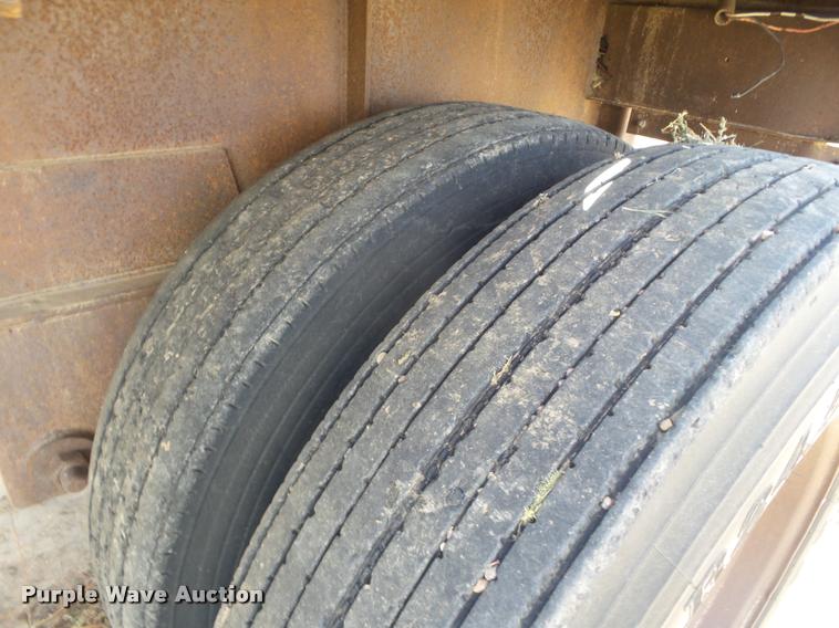 image for item DA4564 1987 Transcraft flatbed trailer