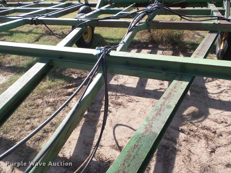 image for item DA4571 John Deere 1600 chisel