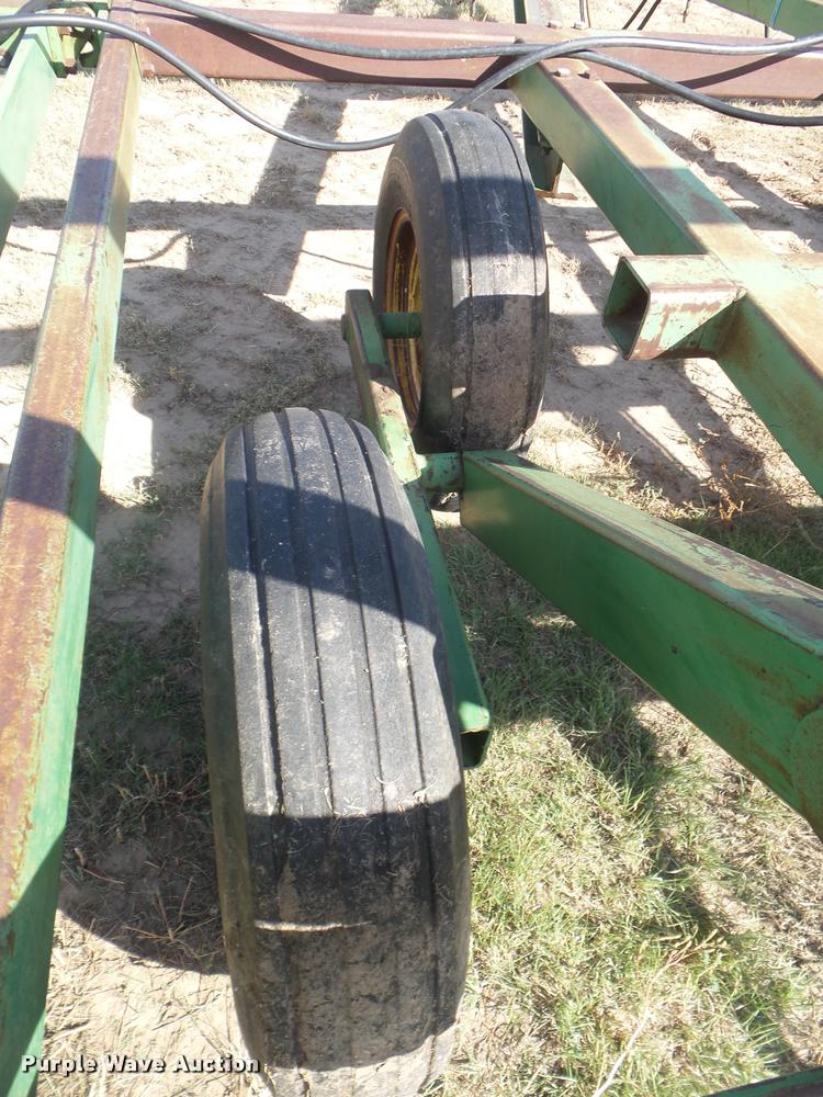 image for item DA4571 John Deere 1600 chisel